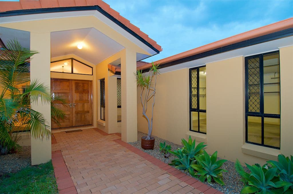 72 Arun Drive, Arundel QLD 4214, Arundel - Thumbnail 2
