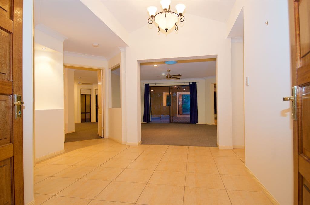72 Arun Drive, Arundel QLD 4214, Arundel - Thumbnail 4