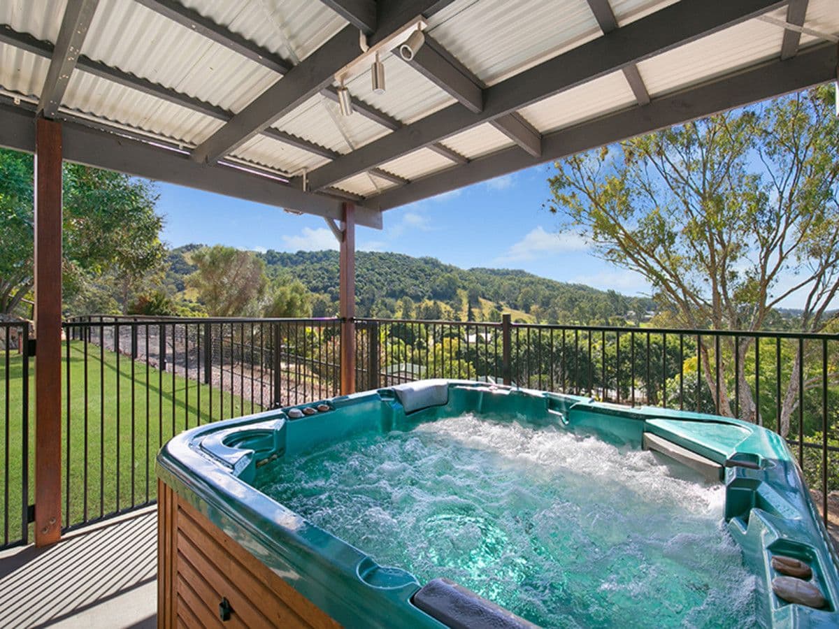 10 Brosnahan Court, Belivah QLD 4207, Belivah - Thumbnail 4