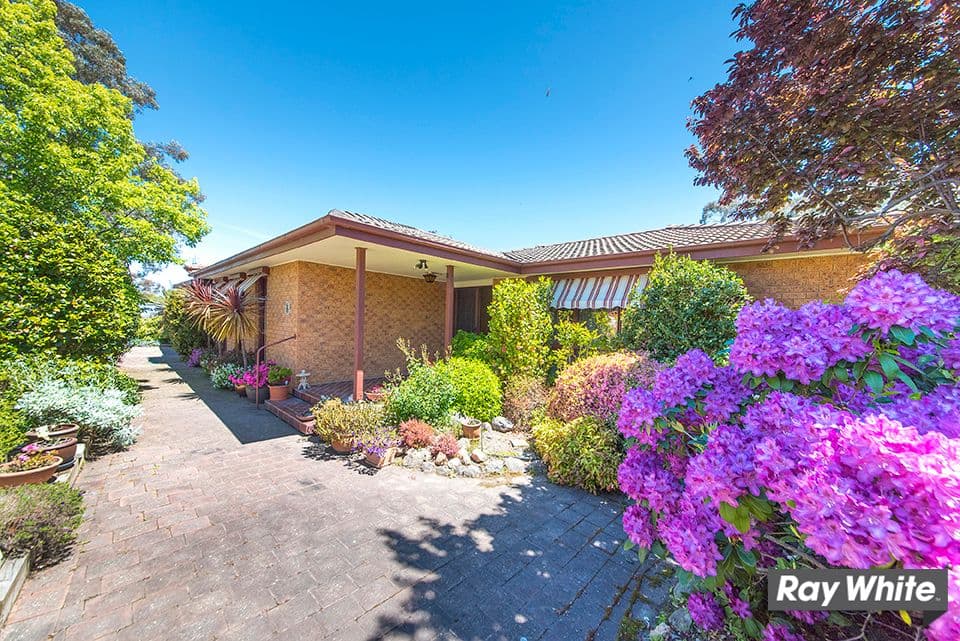 6 Neeld Place, Charnwood ACT 2615, Charnwood - Image 1