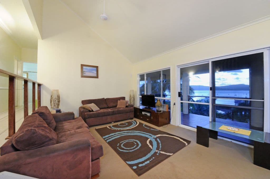 12 Airlie Crescent, AIRLIE BEACH QLD 4802, Airlie Beach - Thumbnail 3