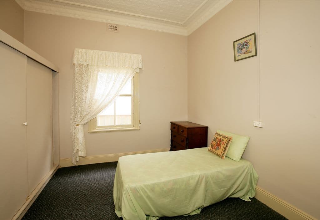66 The Esplanade, Wagga Wagga NSW 2650, Wagga Wagga - Thumbnail 5