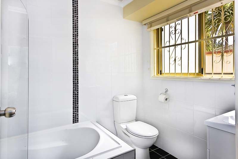 20  Kinghorne Road, BONNYRIGG HEIGHTS NSW 2177, Bonnyrigg Heights - Thumbnail 4