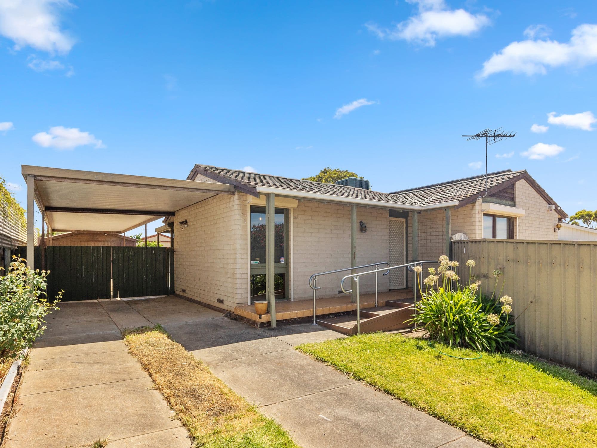 15 Orana Drive, Morphett Vale SA 5162, Morphett Vale - Image 1