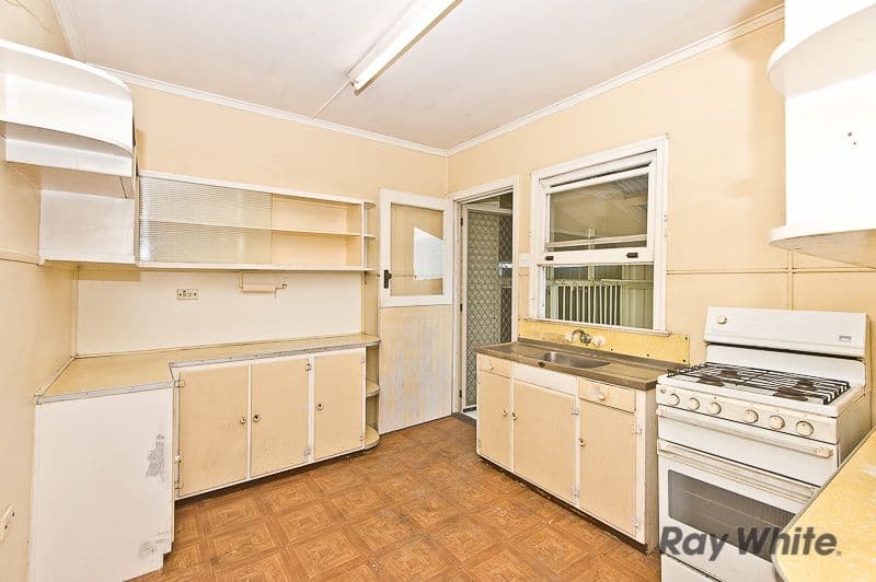 53 Pangeza Street, STAFFORD HEIGHTS QLD 4053, Stafford Heights - Thumbnail 6