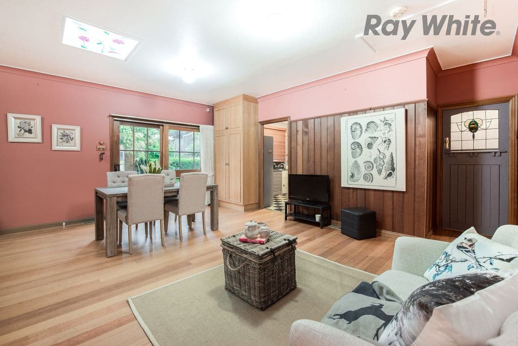 22 Dorchester Avenue, Montrose VIC 3765, Montrose - Thumbnail 4