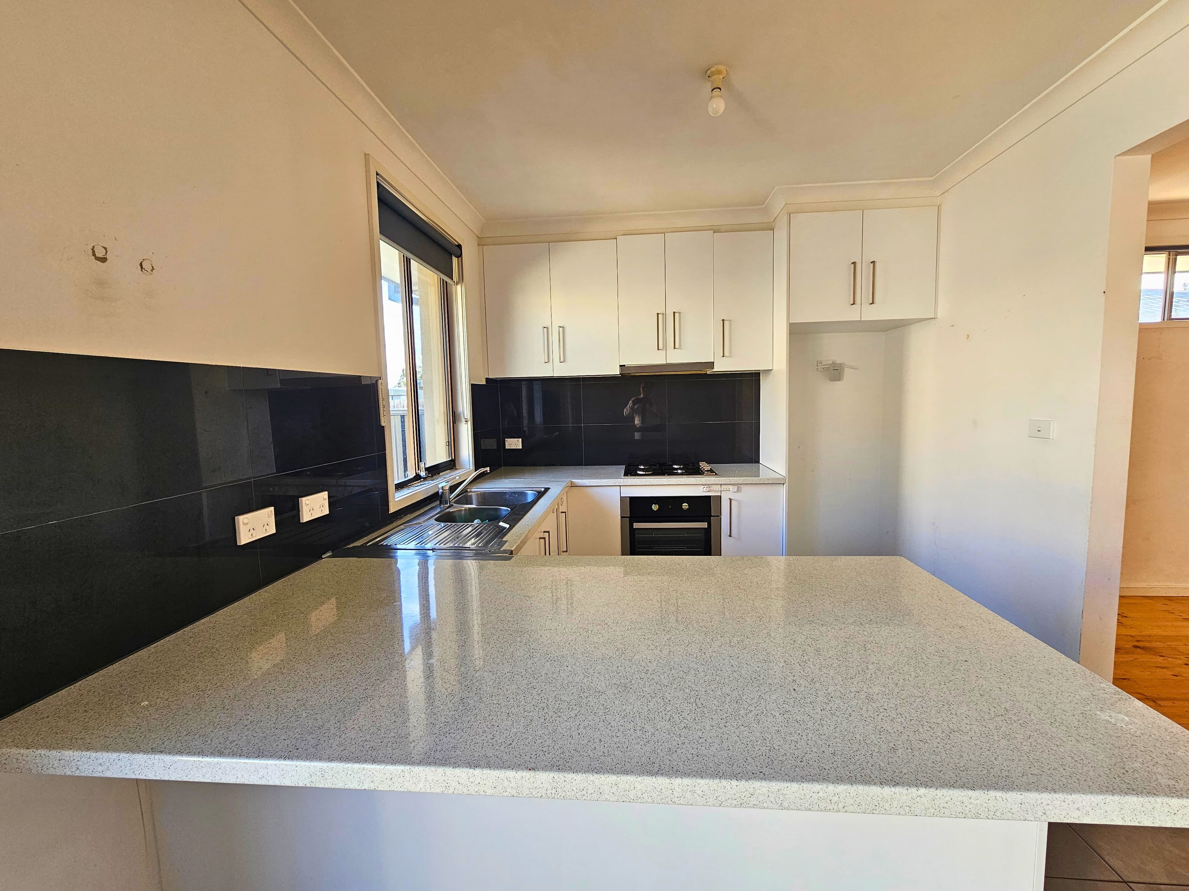 71 Peppercorn Parade, Epping VIC 3076, Epping - Thumbnail 2
