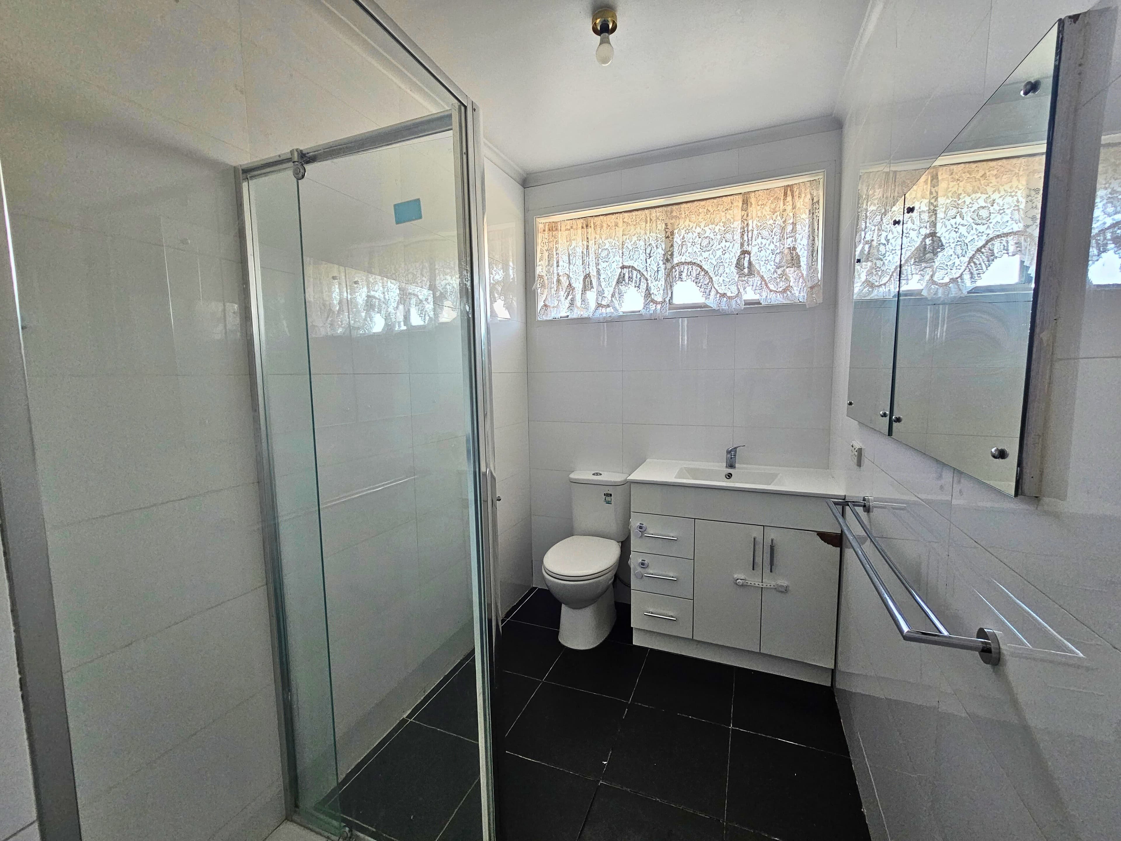 71 Peppercorn Parade, Epping VIC 3076, Epping - Thumbnail 4