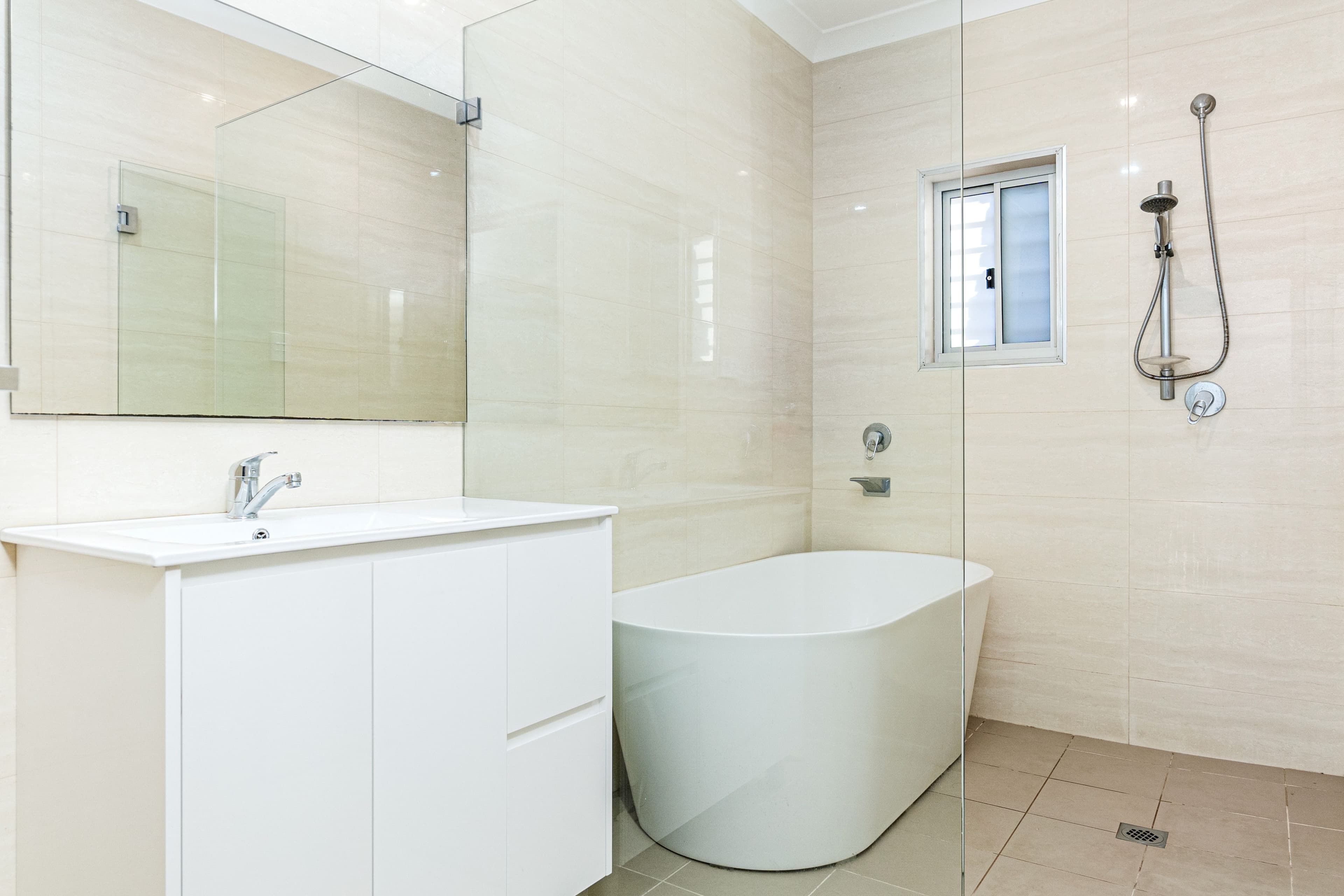22 Eddie Avenue, Panania NSW 2213, Panania - Thumbnail 8