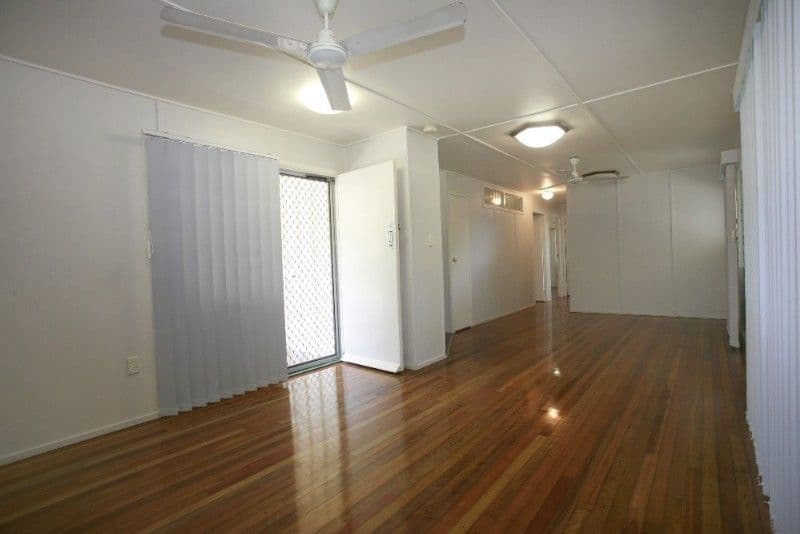12 Cuthbert Street, VINCENT QLD 4814, Vincent - Thumbnail 2