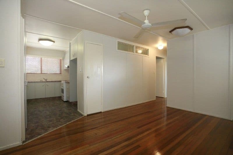 12 Cuthbert Street, VINCENT QLD 4814, Vincent - Thumbnail 3