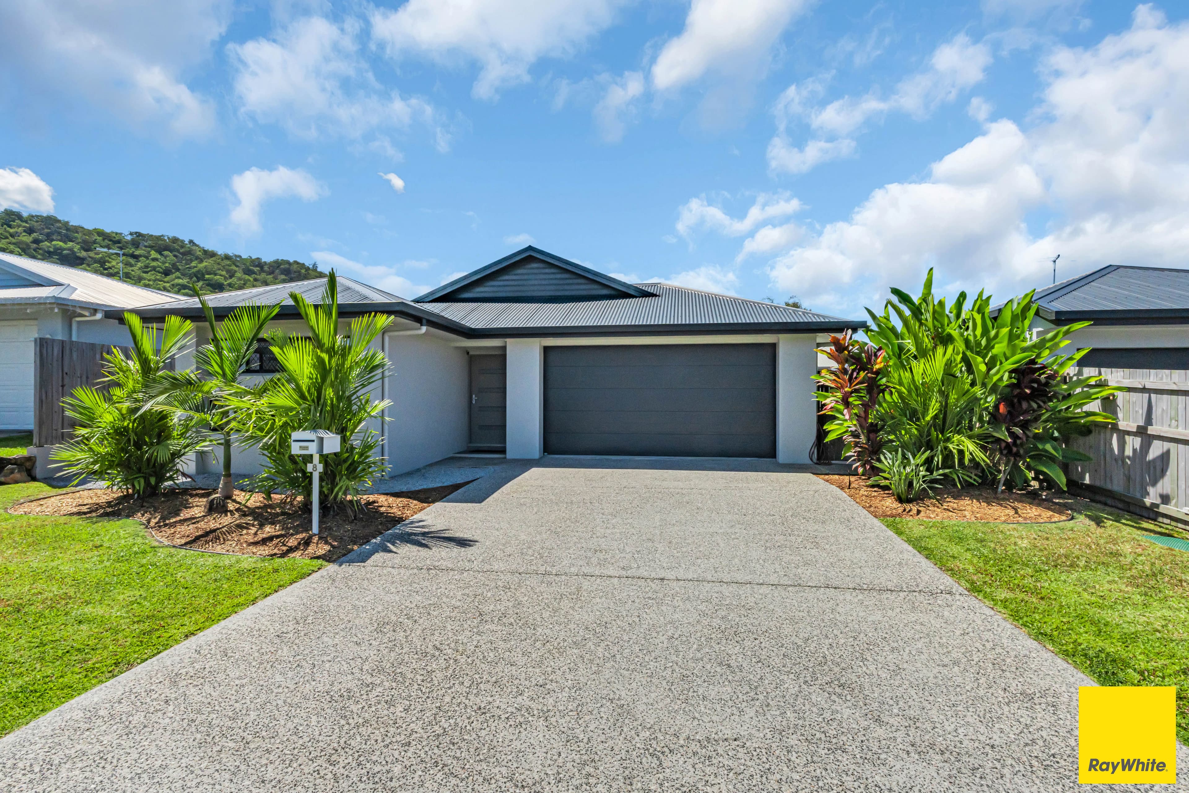 8 Oakdale Close, Trinity Beach QLD 4879, Trinity Beach - Image 1