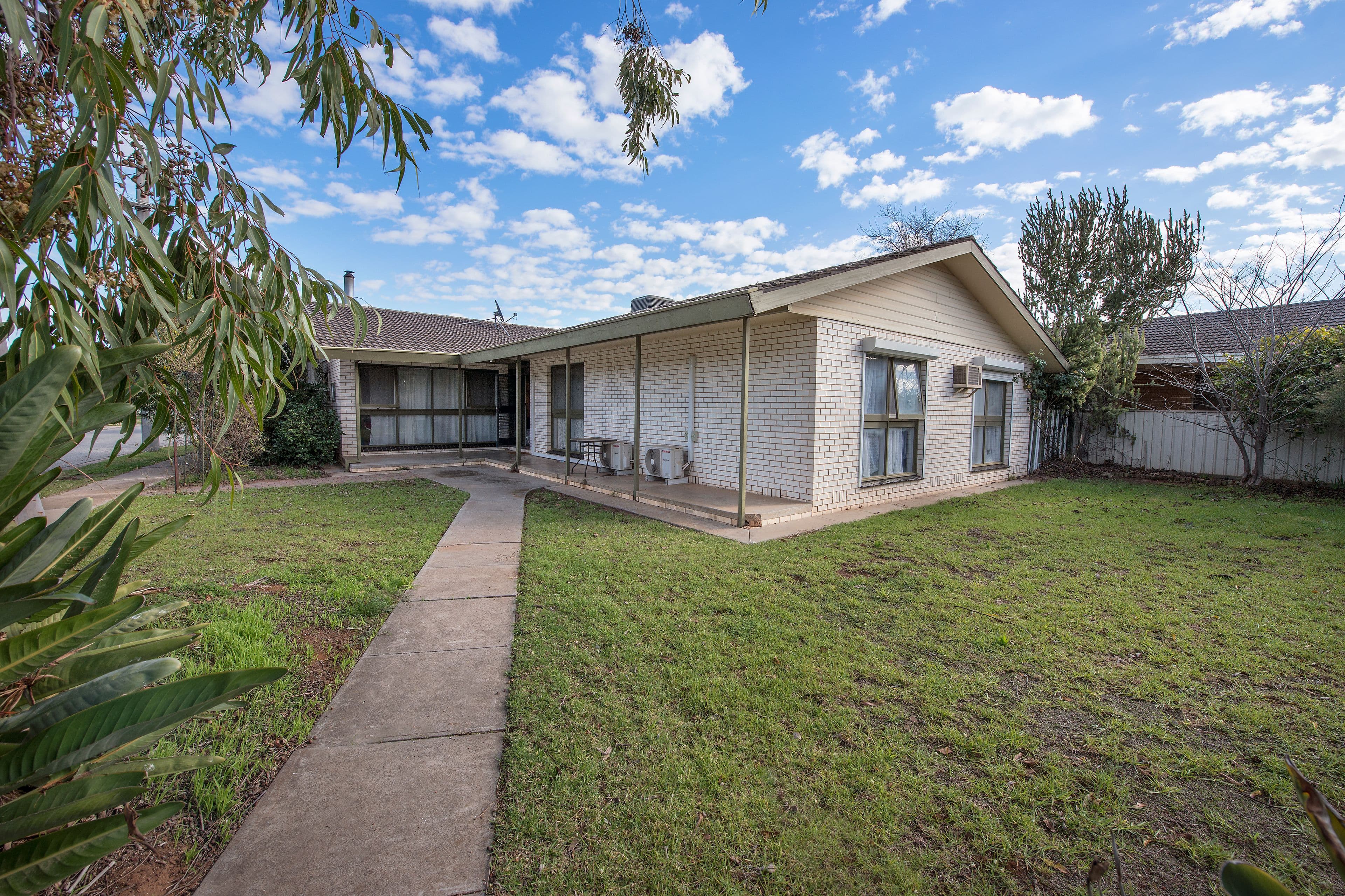 20 Coronation Avenue, Swan Hill VIC 3585, Swan Hill - Image 1