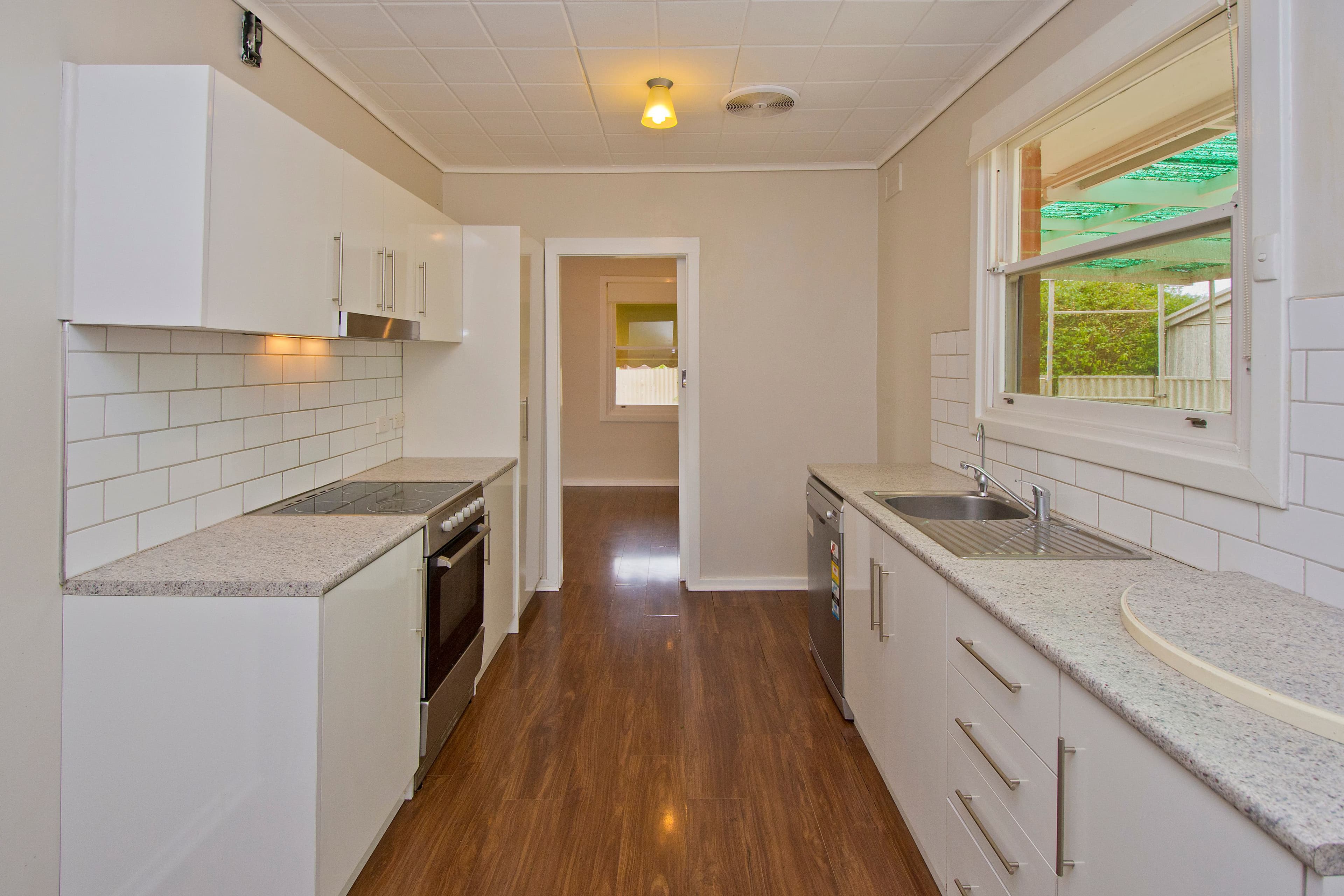28 McLean Street, Elizabeth Park SA 5113, Elizabeth Park - Thumbnail 2