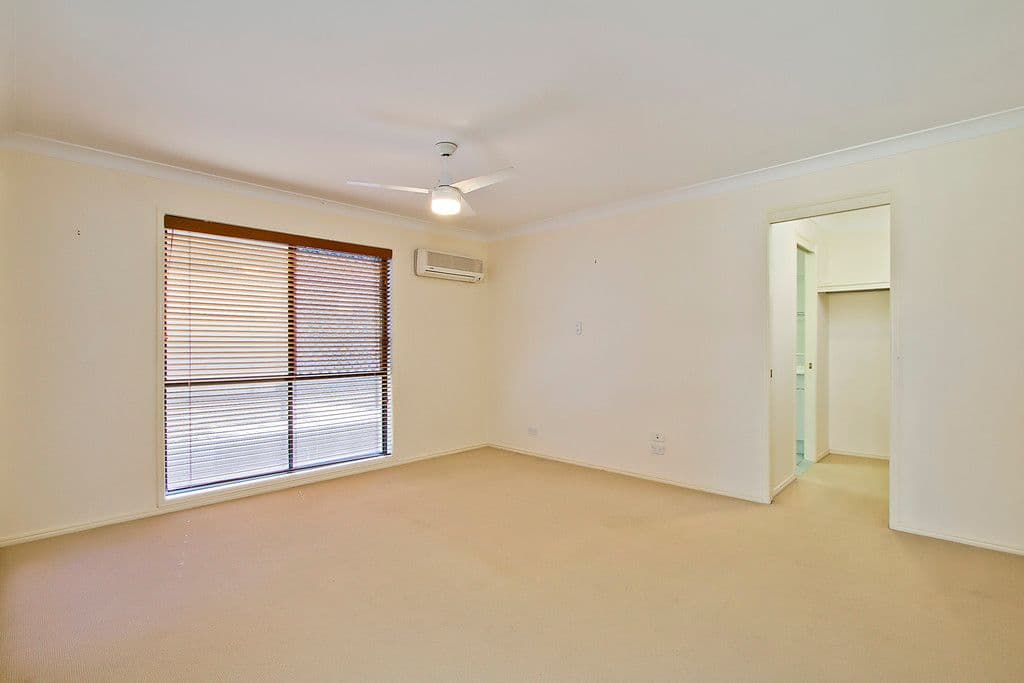 4 Little Hampton Court, ARUNDEL QLD 4214, Arundel - Thumbnail 7