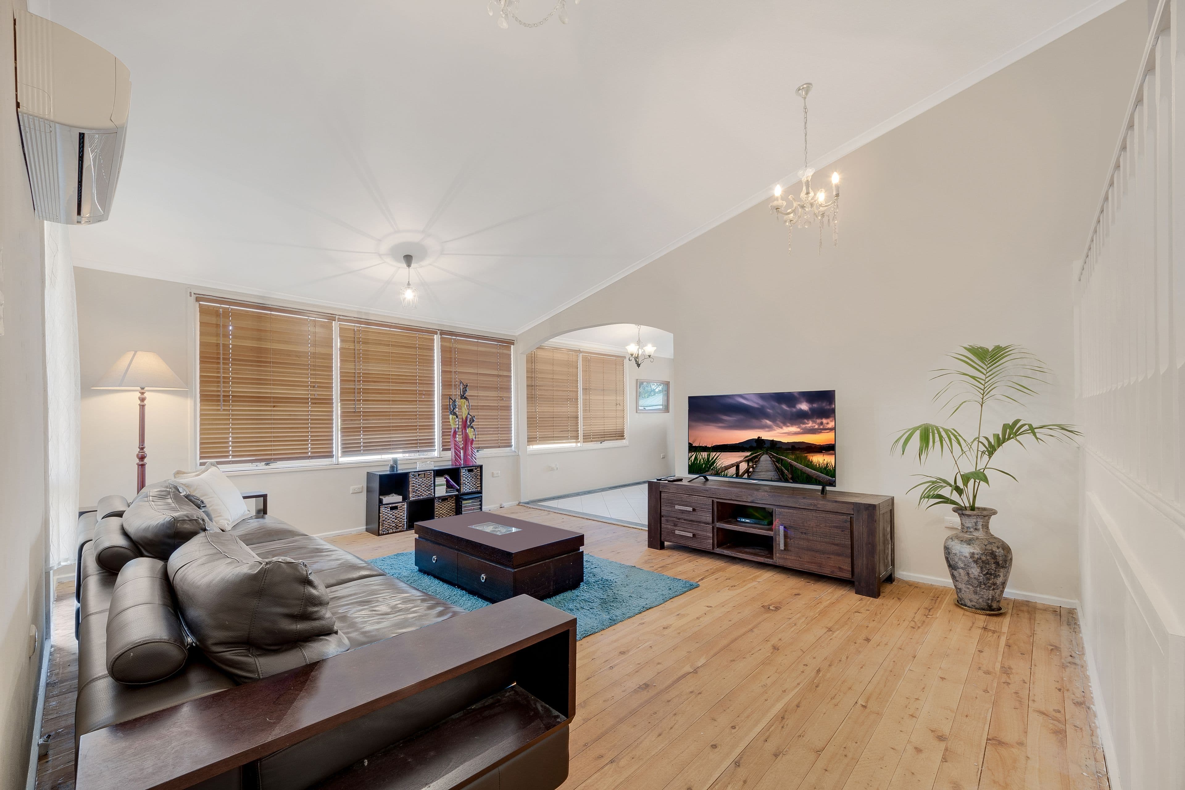 1 Huon Place, Glenfield - Thumbnail 3