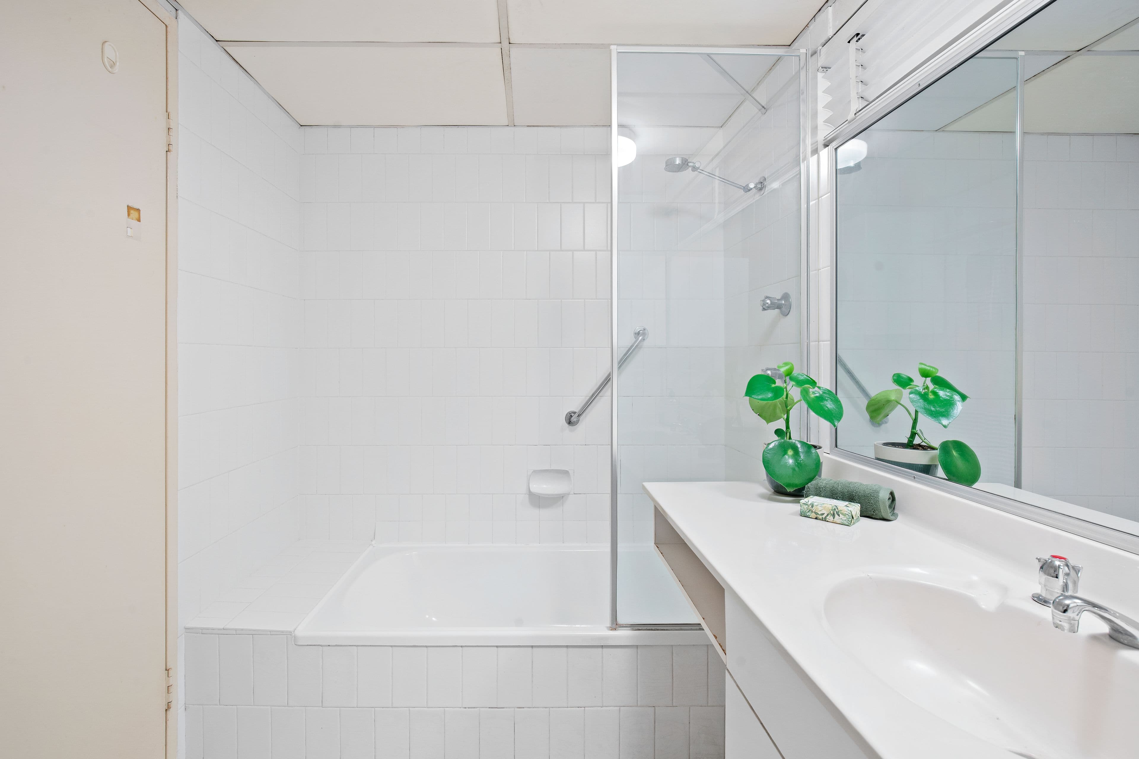 22-26 Rudd Street, Broadbeach Waters QLD 4218, Broadbeach Waters - Thumbnail 8