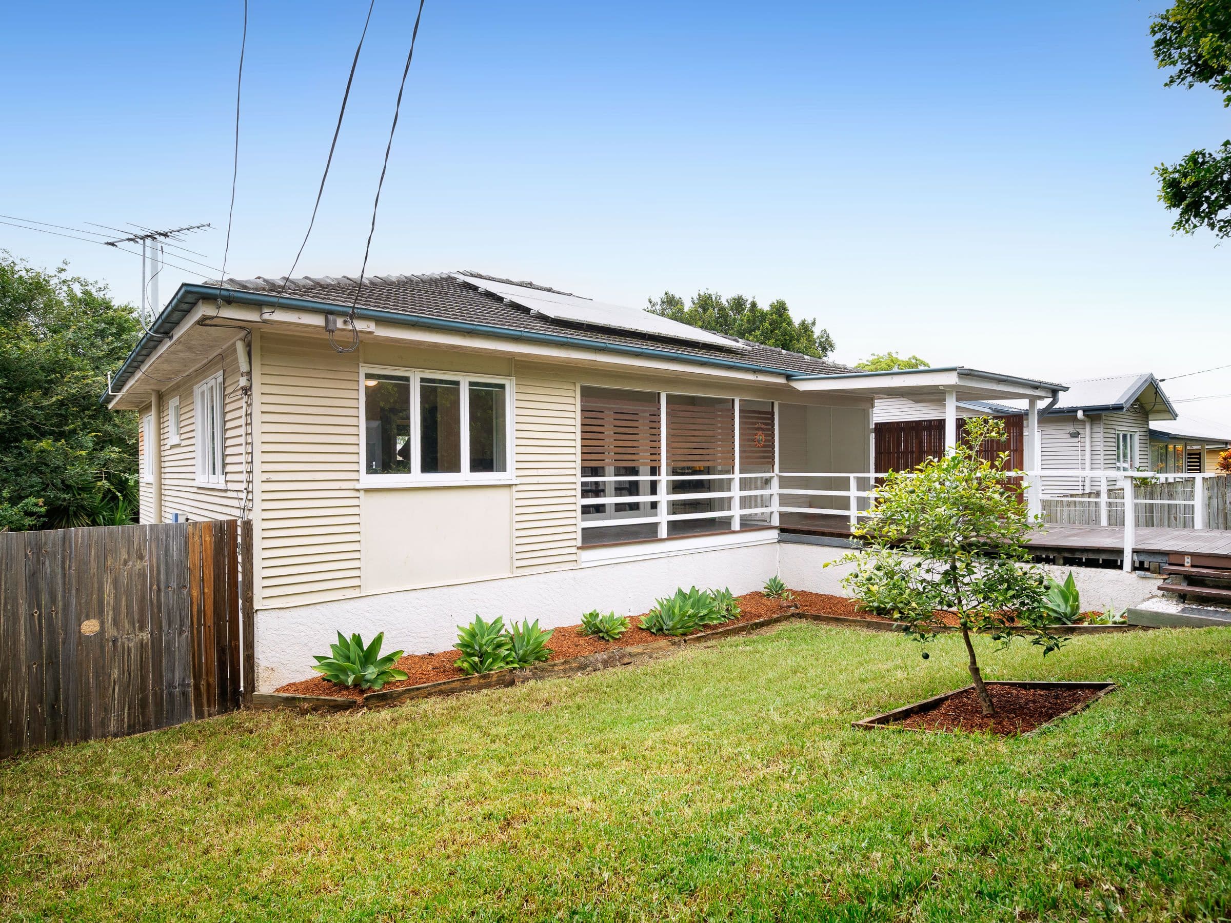 83 Holland Road, Holland Park QLD 4121, Holland Park - Thumbnail 2