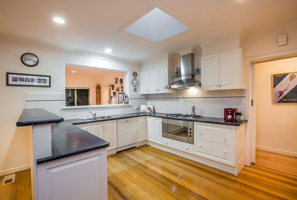 21 Inverness Street, Reservoir VIC 3073, Reservoir - Thumbnail 5
