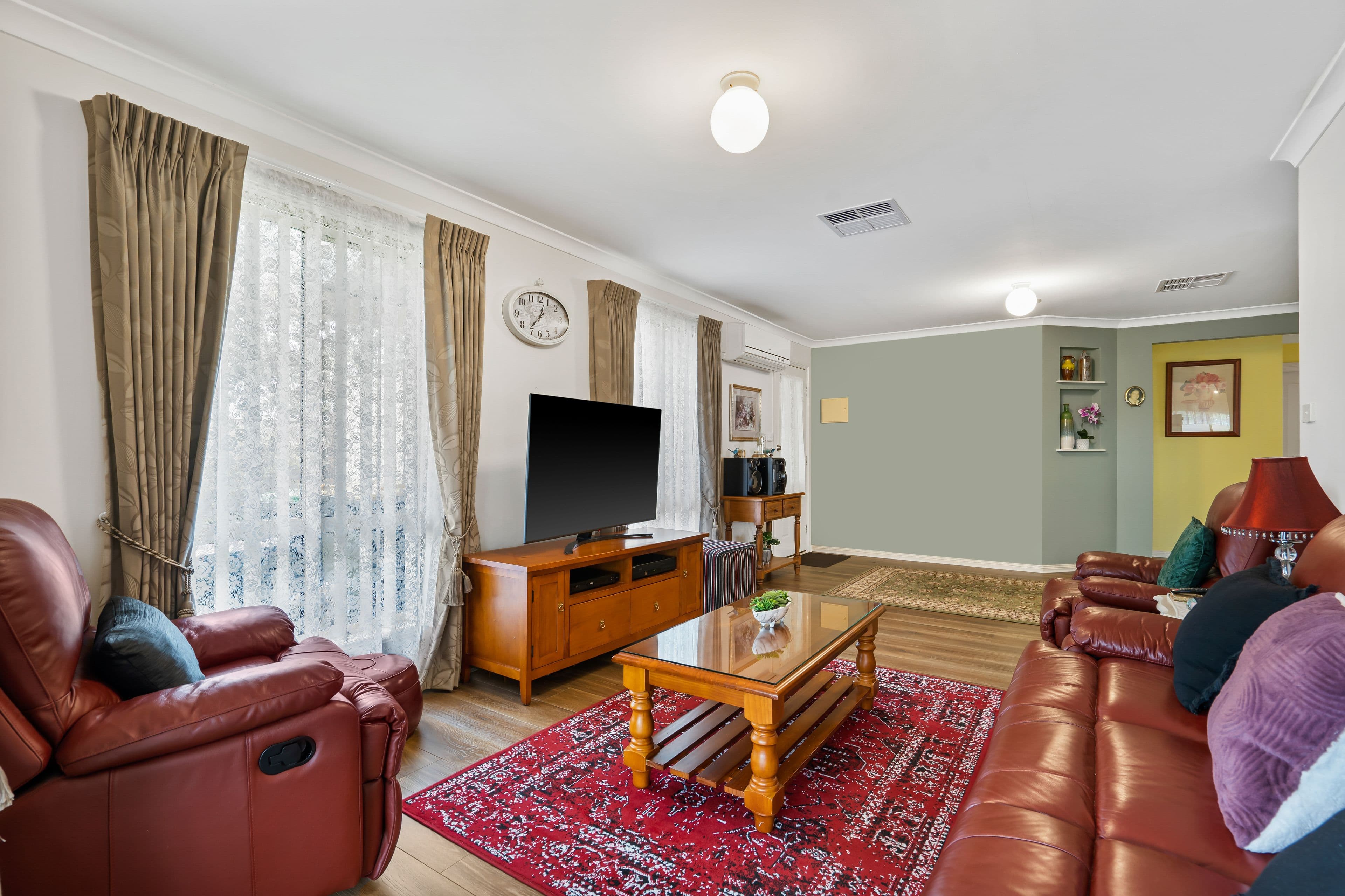 30 Henry Street, Melton VIC 3337, Melton - Thumbnail 2