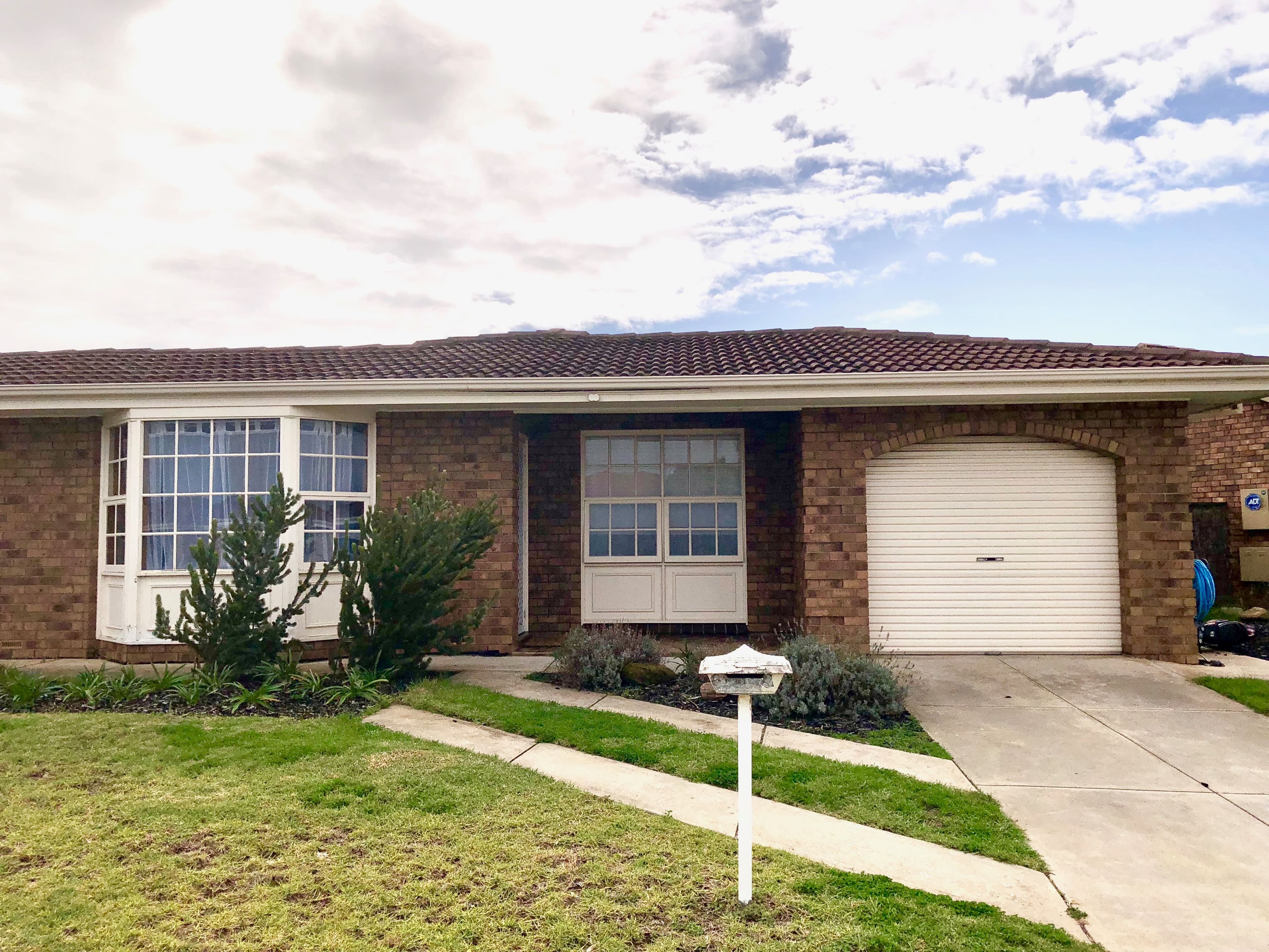 2 Hansen Court, West Lakes Shore SA 5020, West Lakes Shore - Image 1