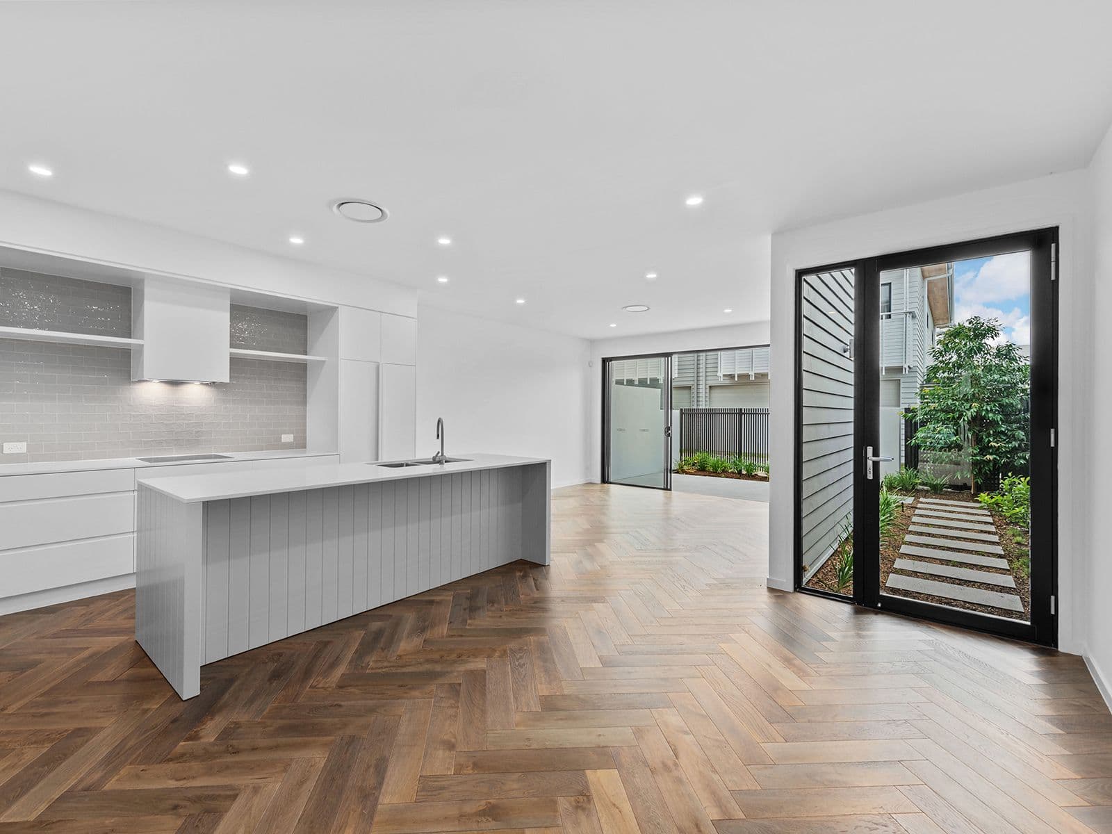 14-18 Allen Street, Hamilton QLD 4007, Hamilton - Thumbnail 3