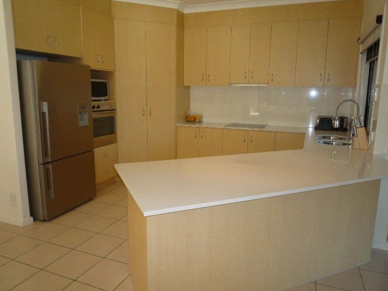 10 Orpington Court, ARUNDEL QLD 4214, Arundel - Thumbnail 7