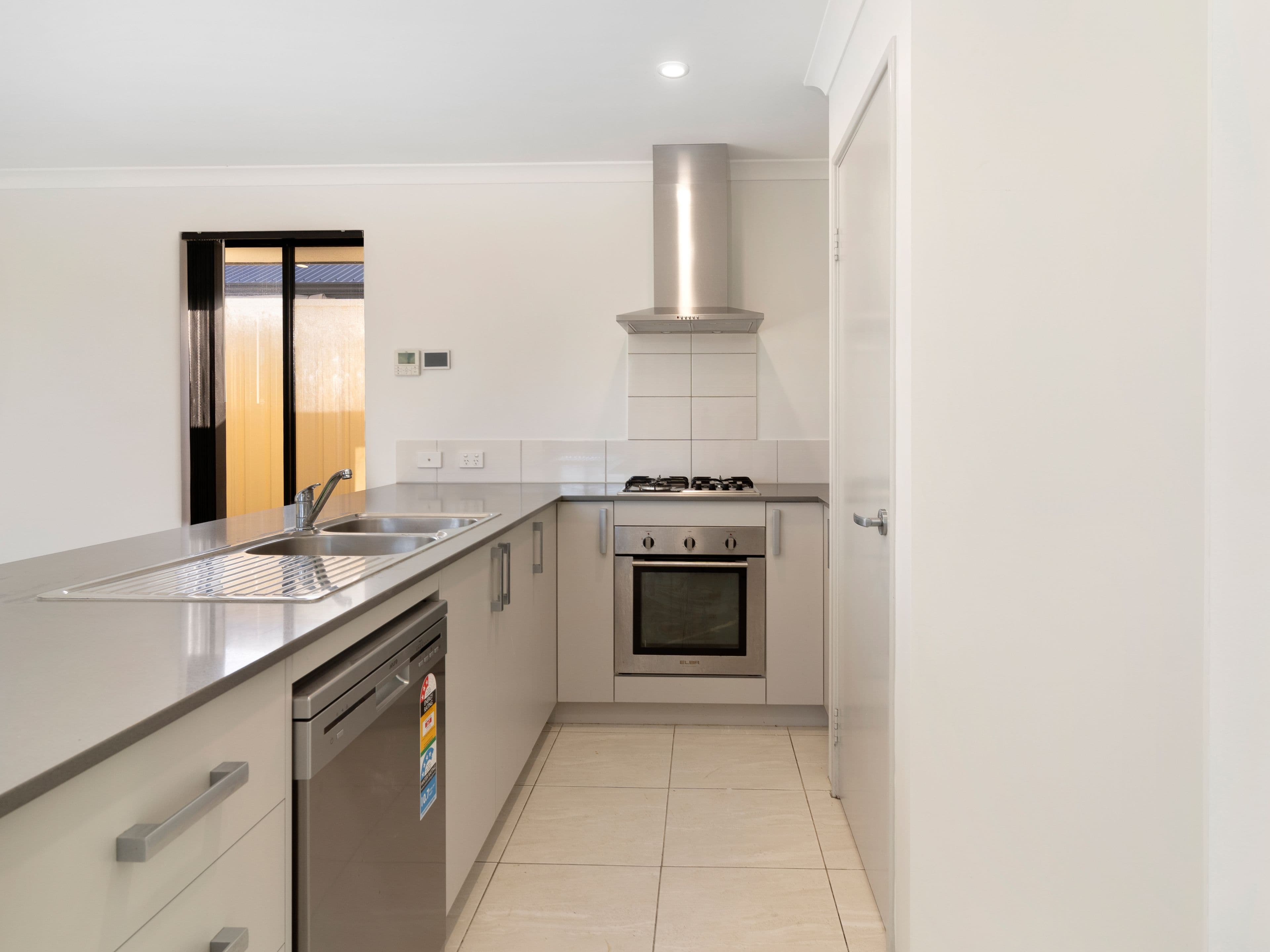 10 Gillson Mews, Baldivis WA 6171, Baldivis - Thumbnail 6