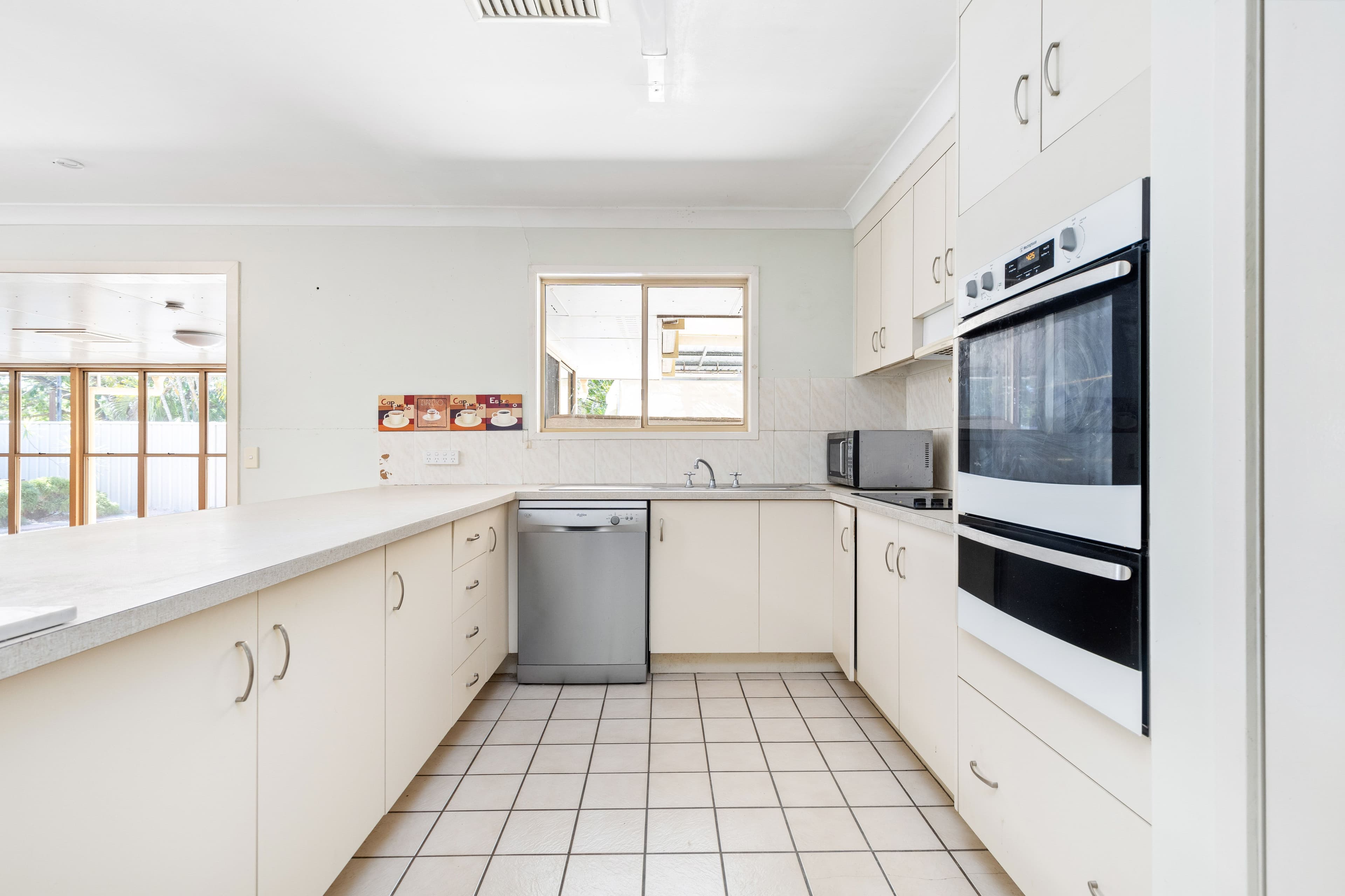 47 Bridgeman Street, Emerald QLD 4720, Emerald - Thumbnail 5