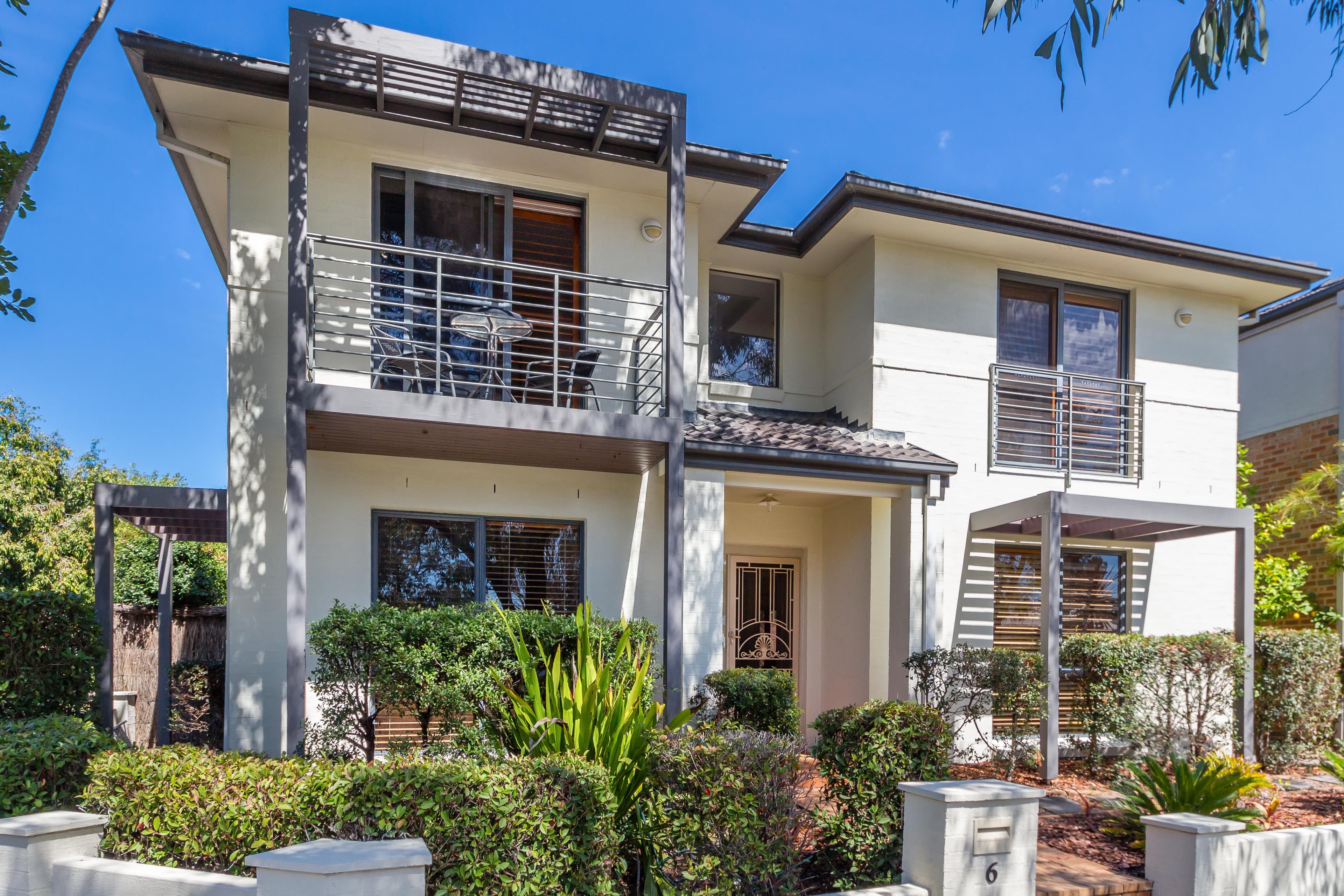 6 Wigan Street, Stanhope Gardens - Image 1