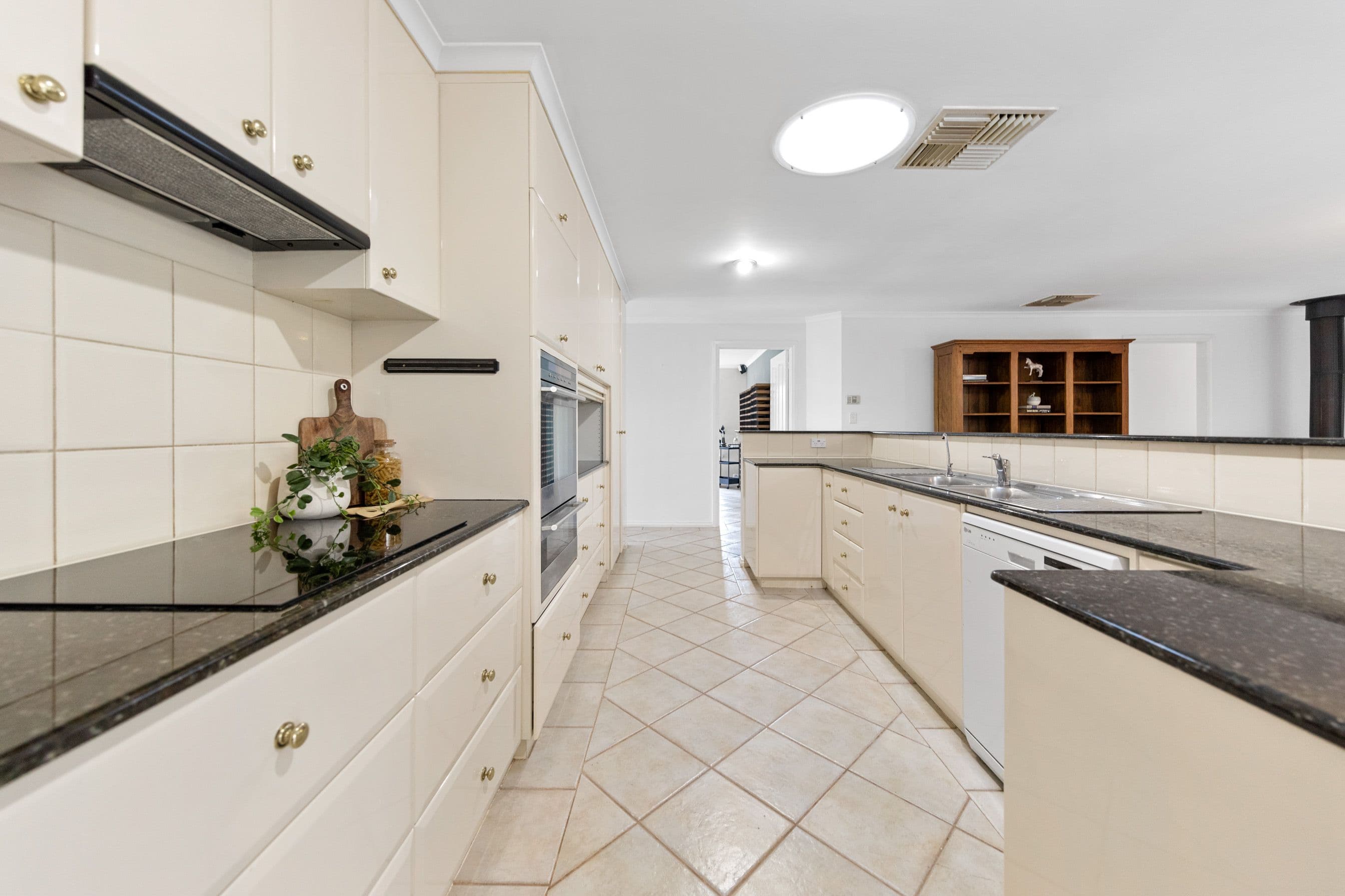 4 Rose Drive, Roseworthy SA 5371, Roseworthy - Thumbnail 8