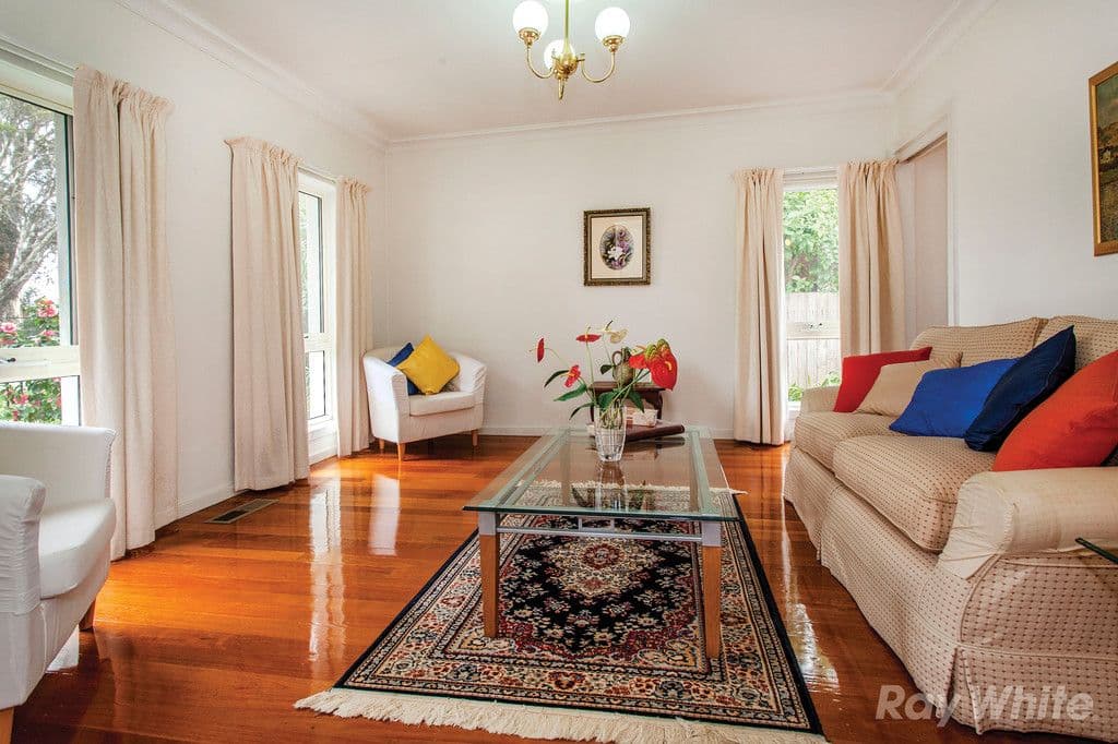 26 Strada Crescent, Wheelers Hill VIC 3150, Wheelers Hill - Thumbnail 2