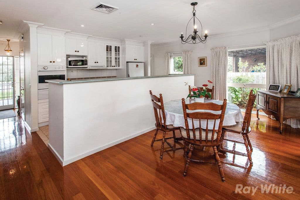 26 Strada Crescent, Wheelers Hill VIC 3150, Wheelers Hill - Thumbnail 5