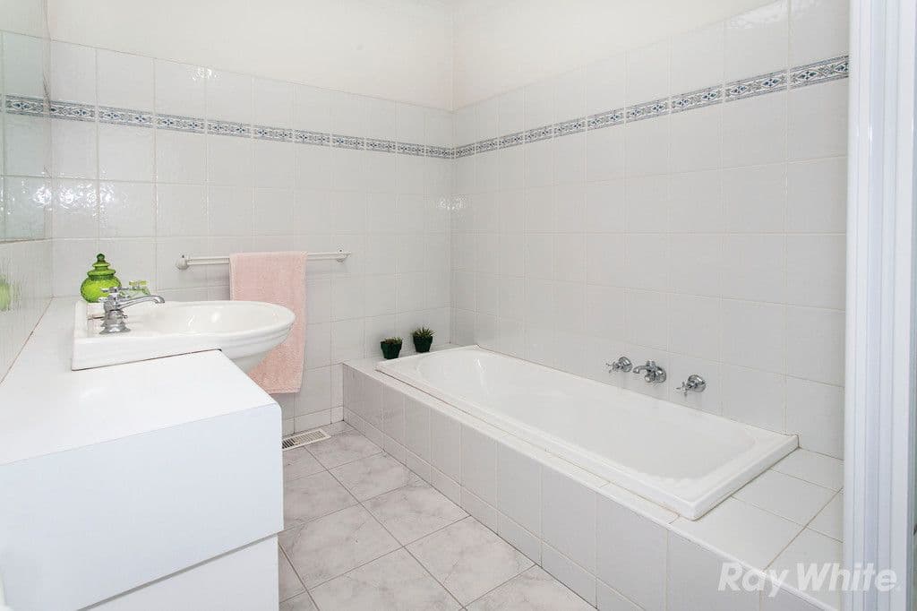 26 Strada Crescent, Wheelers Hill VIC 3150, Wheelers Hill - Thumbnail 7