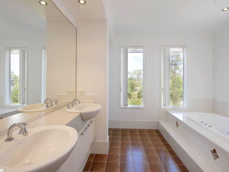 13 Meridien Avenue, VARSITY LAKES QLD 4227, Varsity Lakes - Thumbnail 4