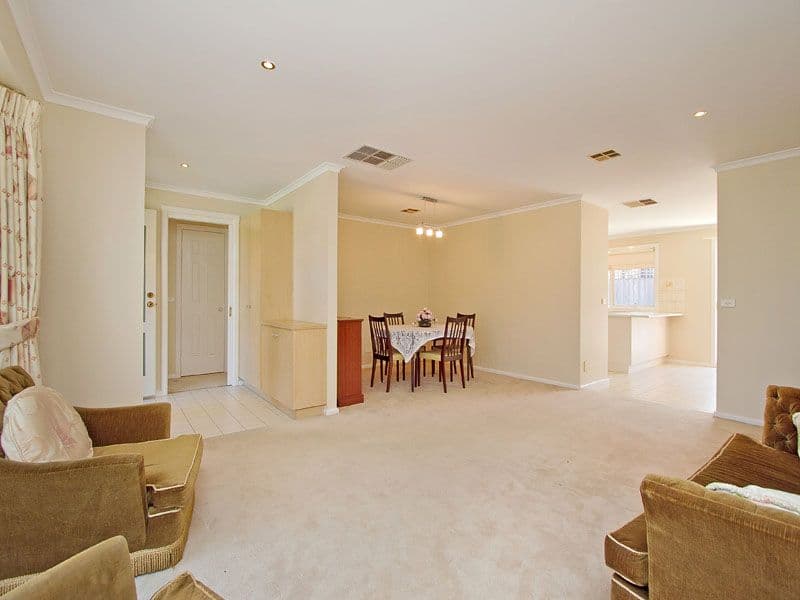 2 Rips Court, DINGLEY VILLAGE VIC 3172, Dingley Village - Thumbnail 2