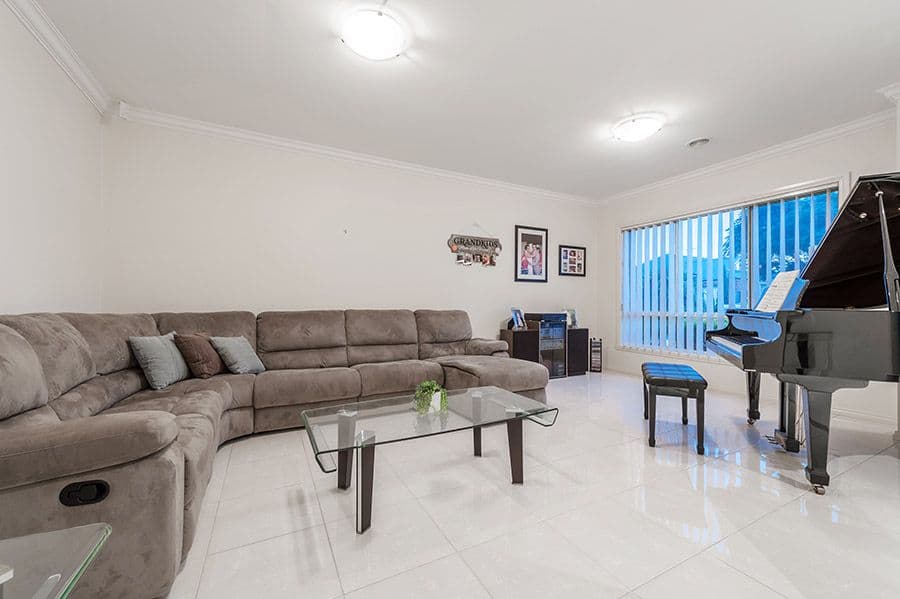 8 Berrima Close, Craigieburn VIC 3064, Craigieburn - Thumbnail 7