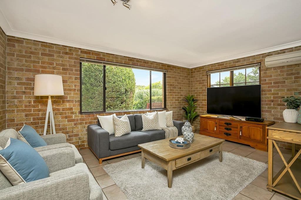 27  Callistemon Close, North Epping - Thumbnail 2