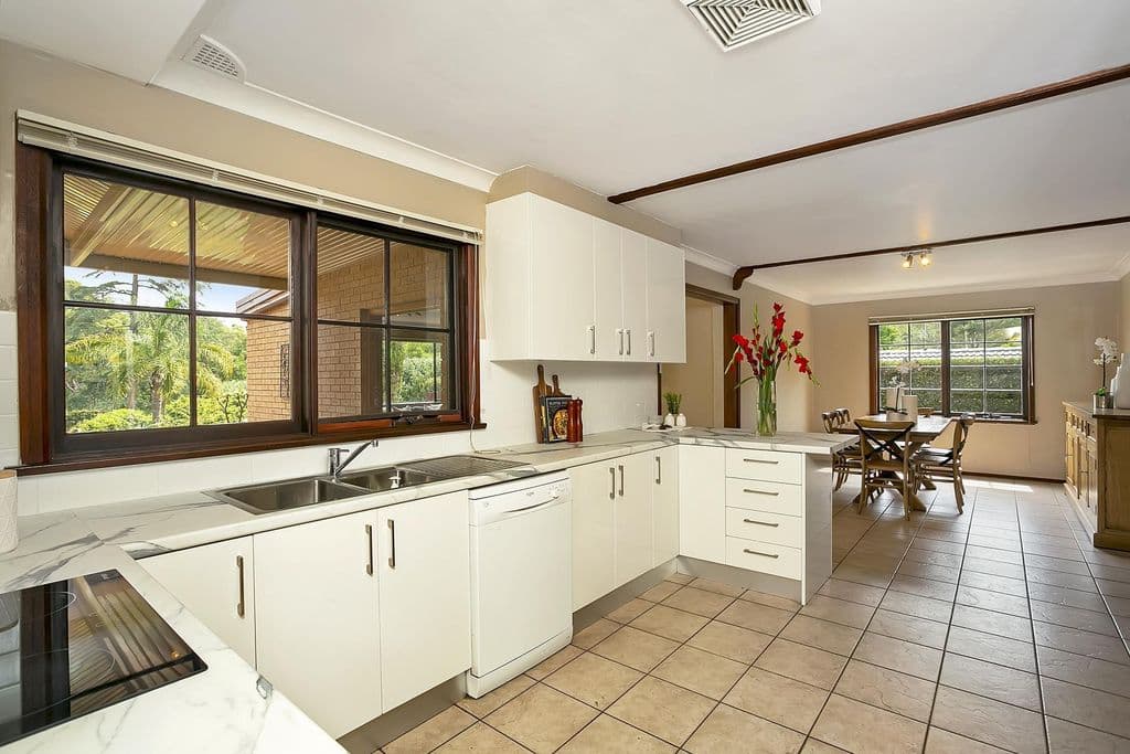 27  Callistemon Close, North Epping - Thumbnail 4