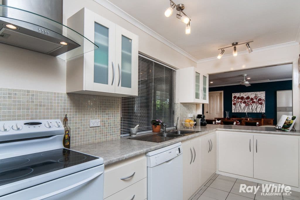 31 Glenhuntly Drive, Flagstaff Hill SA 5159, Flagstaff Hill - Image 1