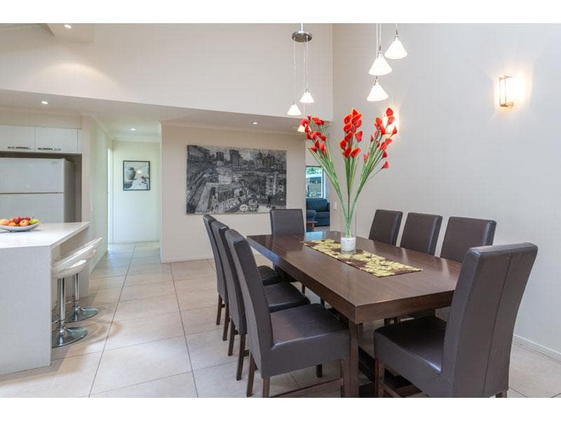 17 Caringal Drive,  Karana Downs, Karana Downs - Thumbnail 4