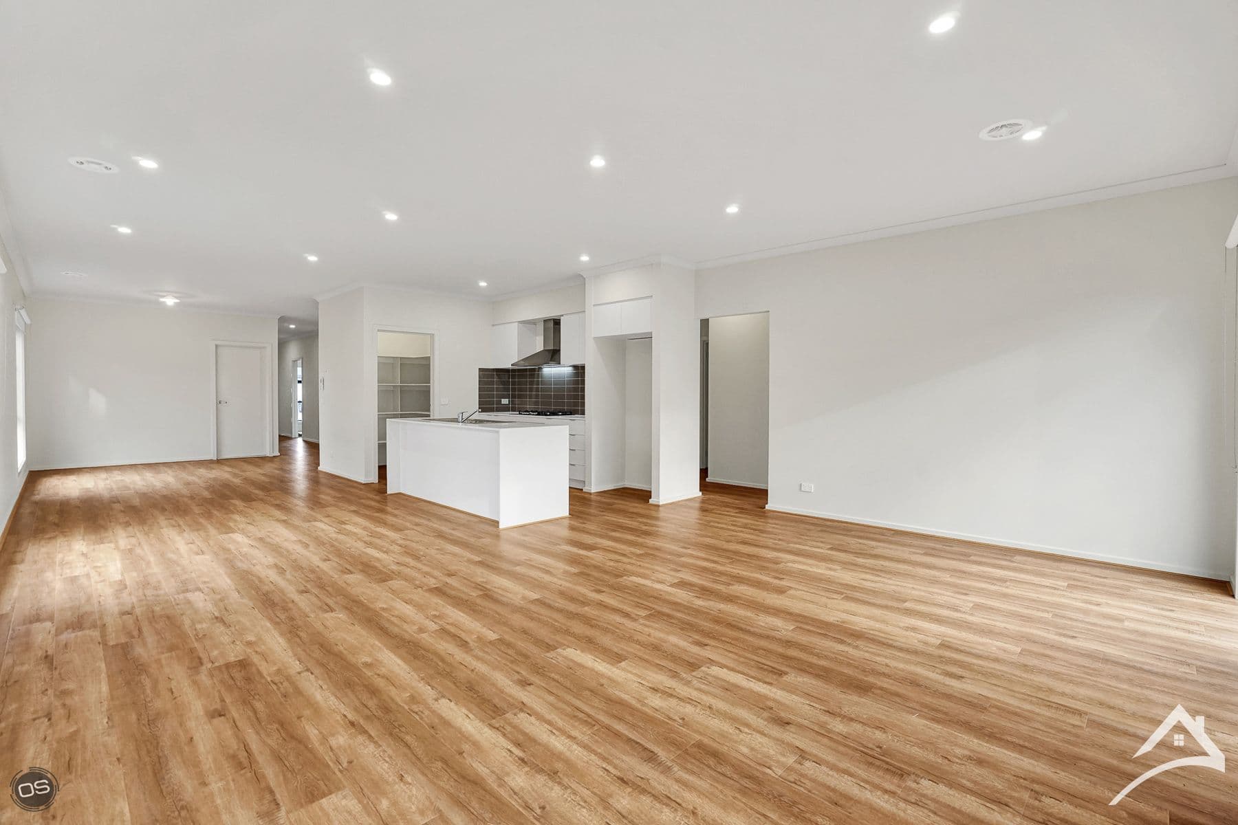 15 Becontree Grove, Werribee VIC 3030, Werribee - Thumbnail 4