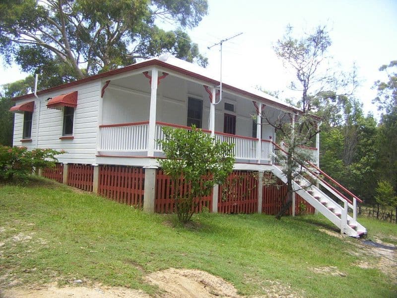 35  Seaward  Drive, RUSSELL ISLAND QLD 4184, Russell Island - Image 1