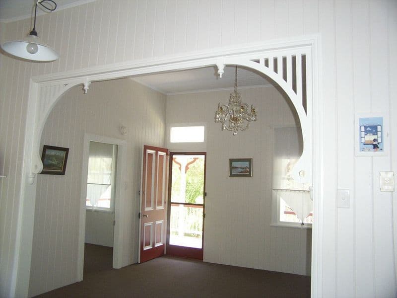 35  Seaward  Drive, RUSSELL ISLAND QLD 4184, Russell Island - Thumbnail 4