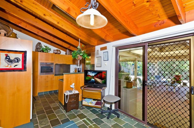 92 Cyclades Crescent, CURRUMBIN WATERS QLD 4223, Currumbin Waters - Thumbnail 3