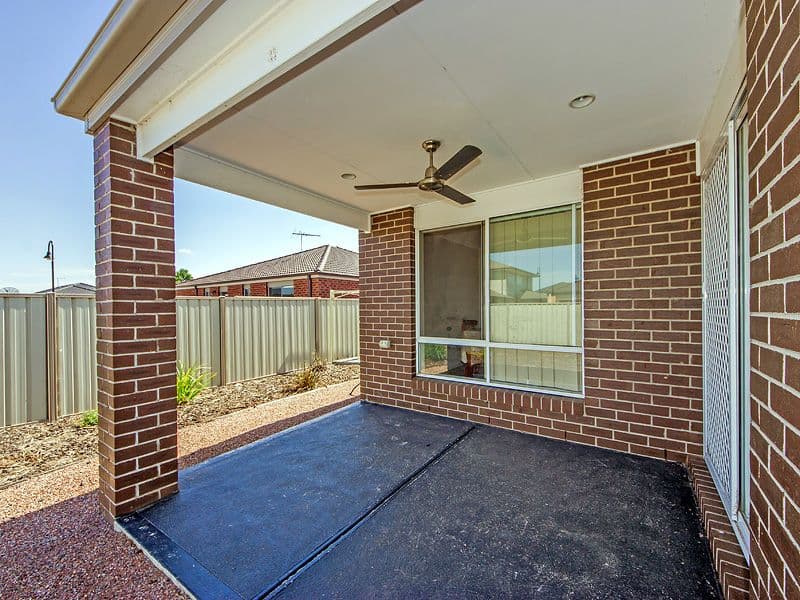 4 Parkvista Drive, TRUGANINA VIC 3029, Truganina - Thumbnail 3