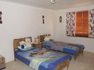 41 Thistle Street, BLACKALL QLD 4472, Blackall - Thumbnail 4