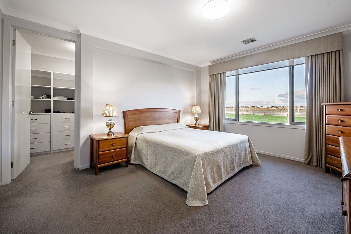 4 Marshflower Crescent, Clyde North VIC 3978, Clyde North - Thumbnail 8