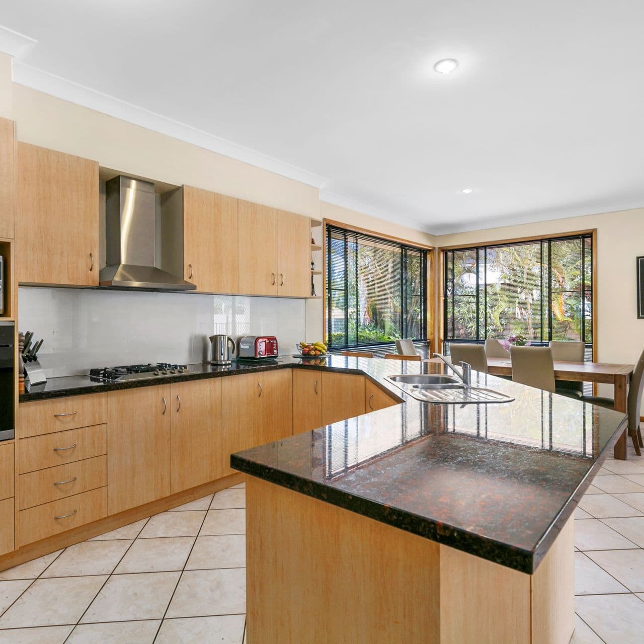 7 Tranquility Circuit, Helensvale QLD 4212, Helensvale - Thumbnail 4