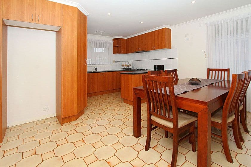 6 Gordon Street, Lalor VIC 3075, Lalor - Thumbnail 3